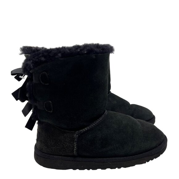 UGG Bailey Bow II Genuine Shearling Boots in Black Suede Women's Size 6 - Picture 5 of 10